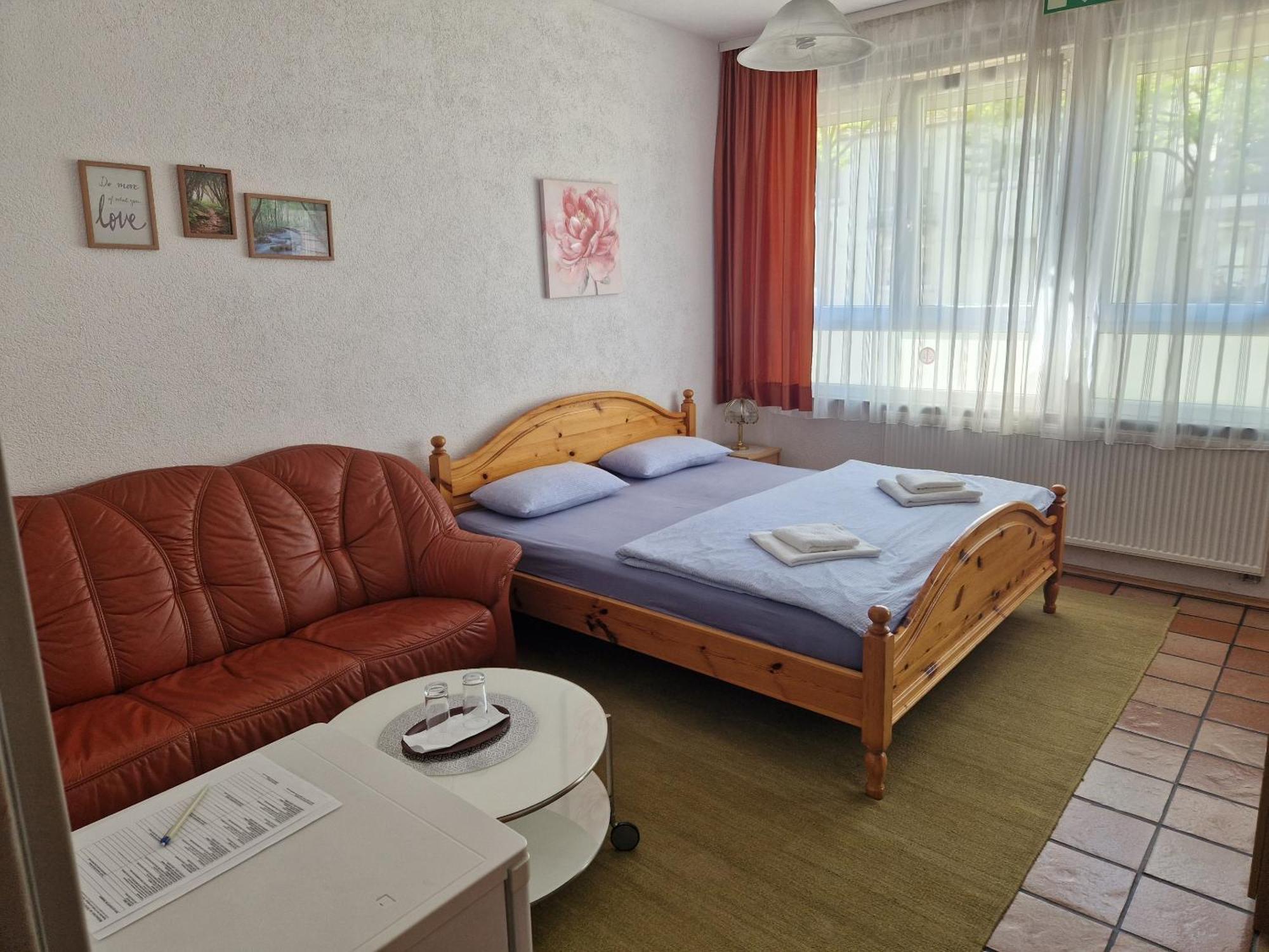 Pension Antalya Friedrichshafen Room photo